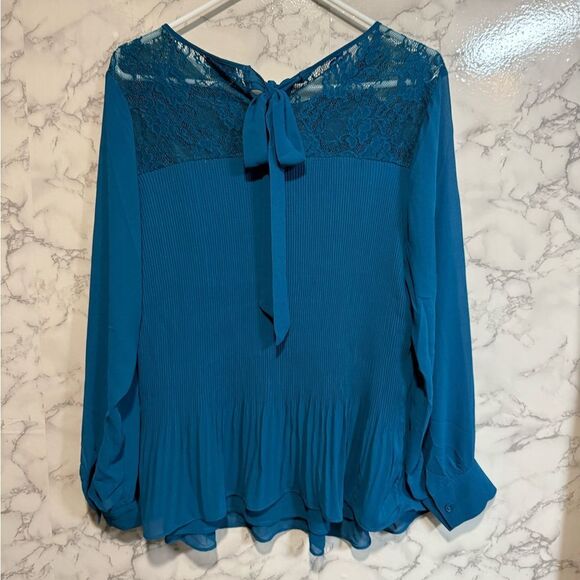 City Chic Lust After Top in Teal Size XXS/12 Pleated Lace With Back Bow Detail - Picture 12 of 13